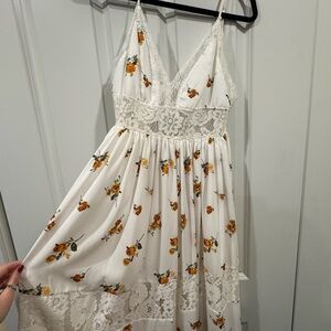 Forever 21 White Floral Maxi Dress